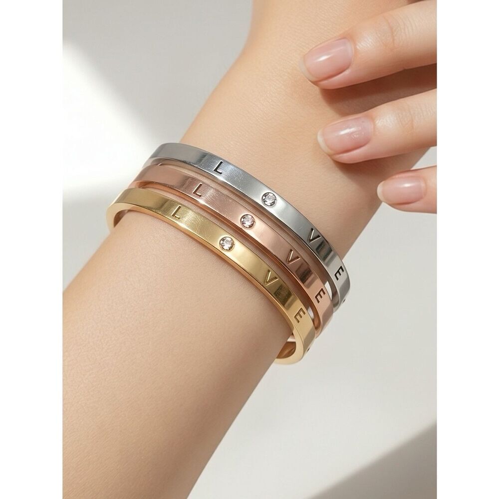 TrilogyโofโLoveโLetterโCuffโBangleโBracelets